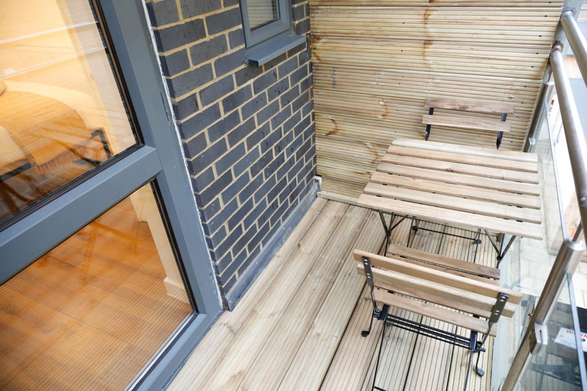 New Luxury Rooms In The Heart Of London Next To Shops, Cafes, Bars & Metro With Shared Bathrooms Luaran gambar