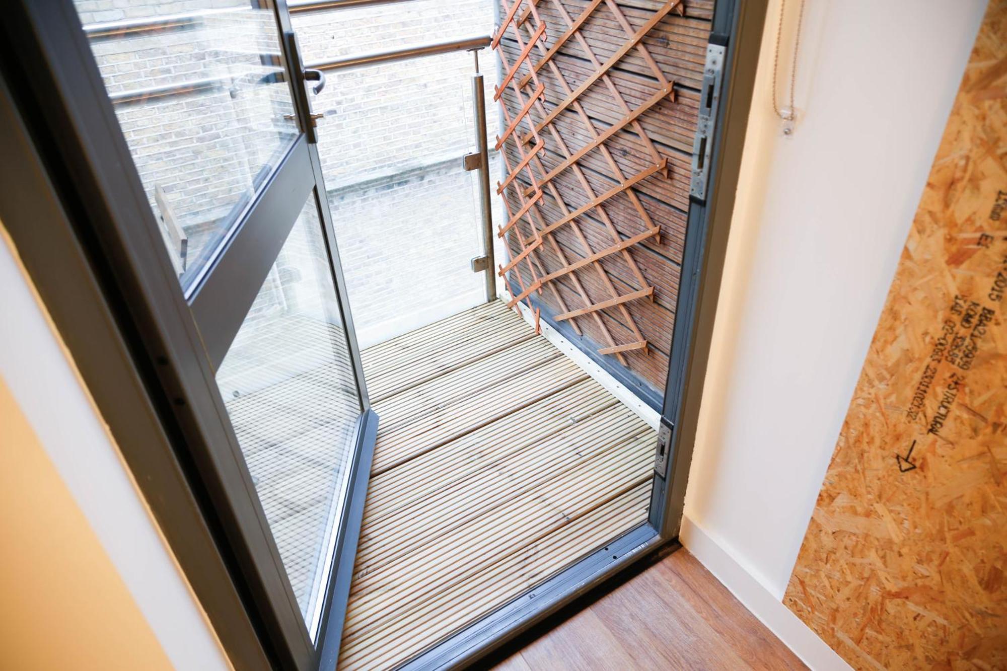New Luxury Rooms In The Heart Of London Next To Shops, Cafes, Bars & Metro With Shared Bathrooms Luaran gambar