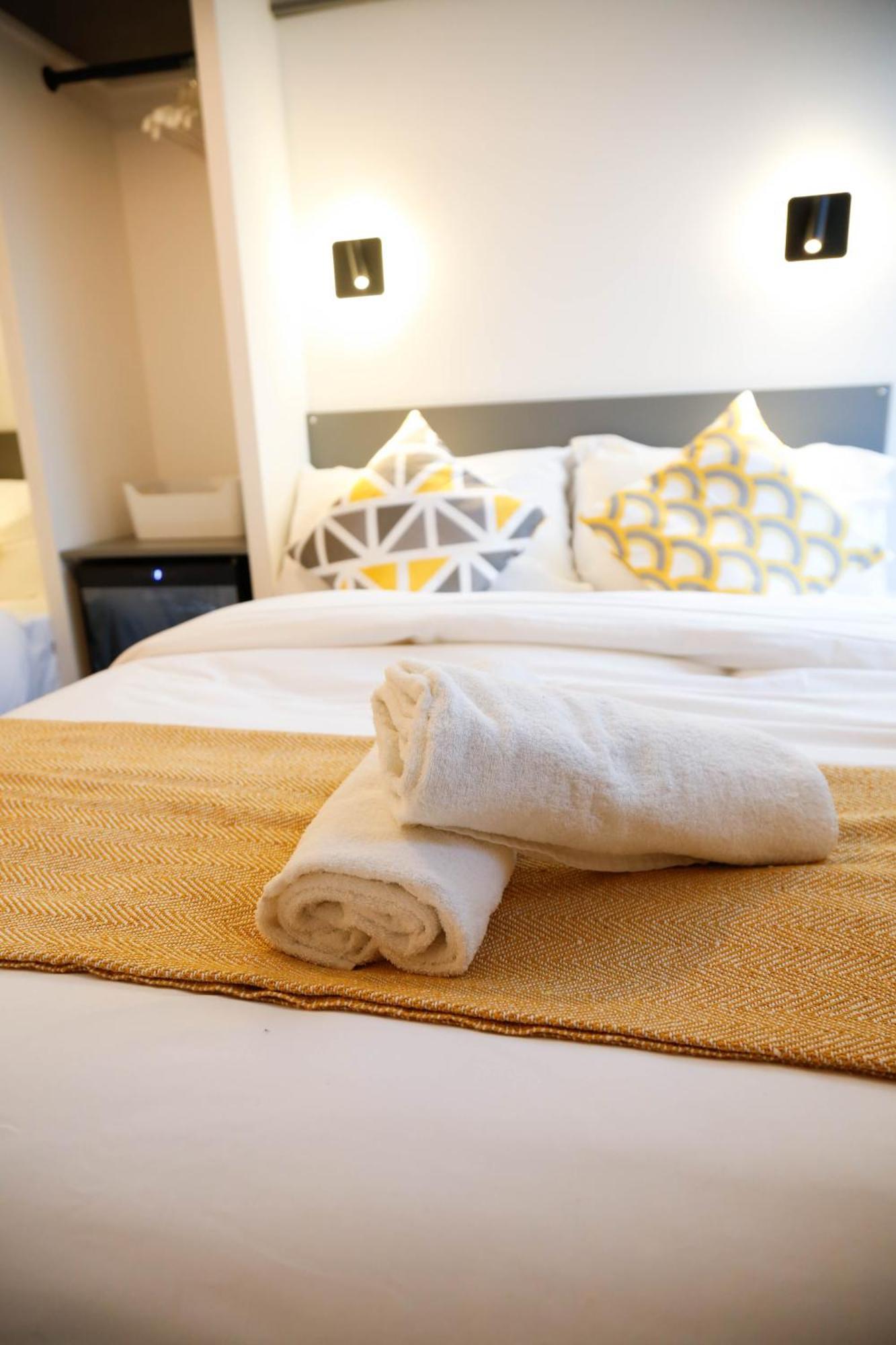 New Luxury Rooms In The Heart Of London Next To Shops, Cafes, Bars & Metro With Shared Bathrooms Luaran gambar