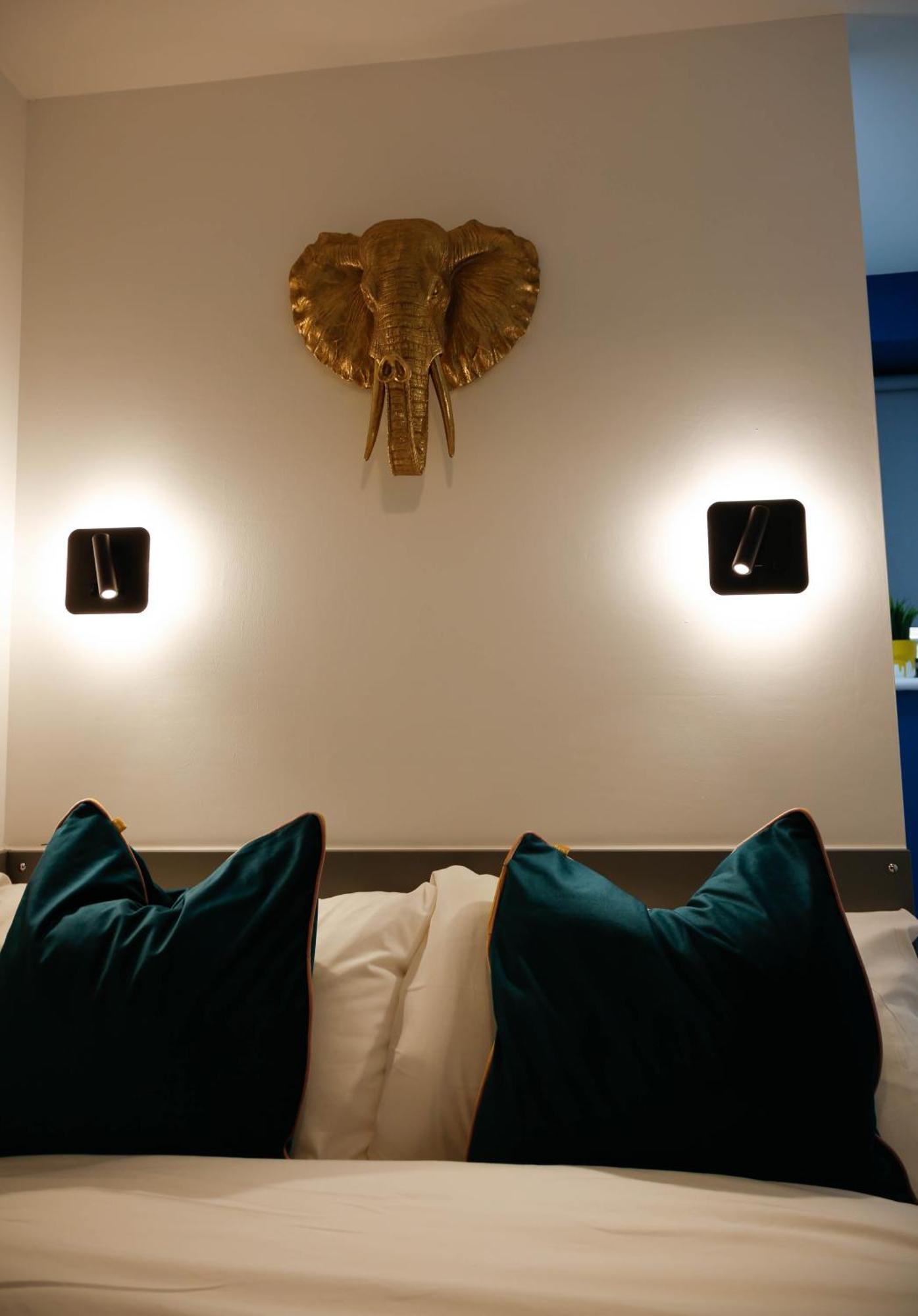 New Luxury Rooms In The Heart Of London Next To Shops, Cafes, Bars & Metro With Shared Bathrooms Luaran gambar