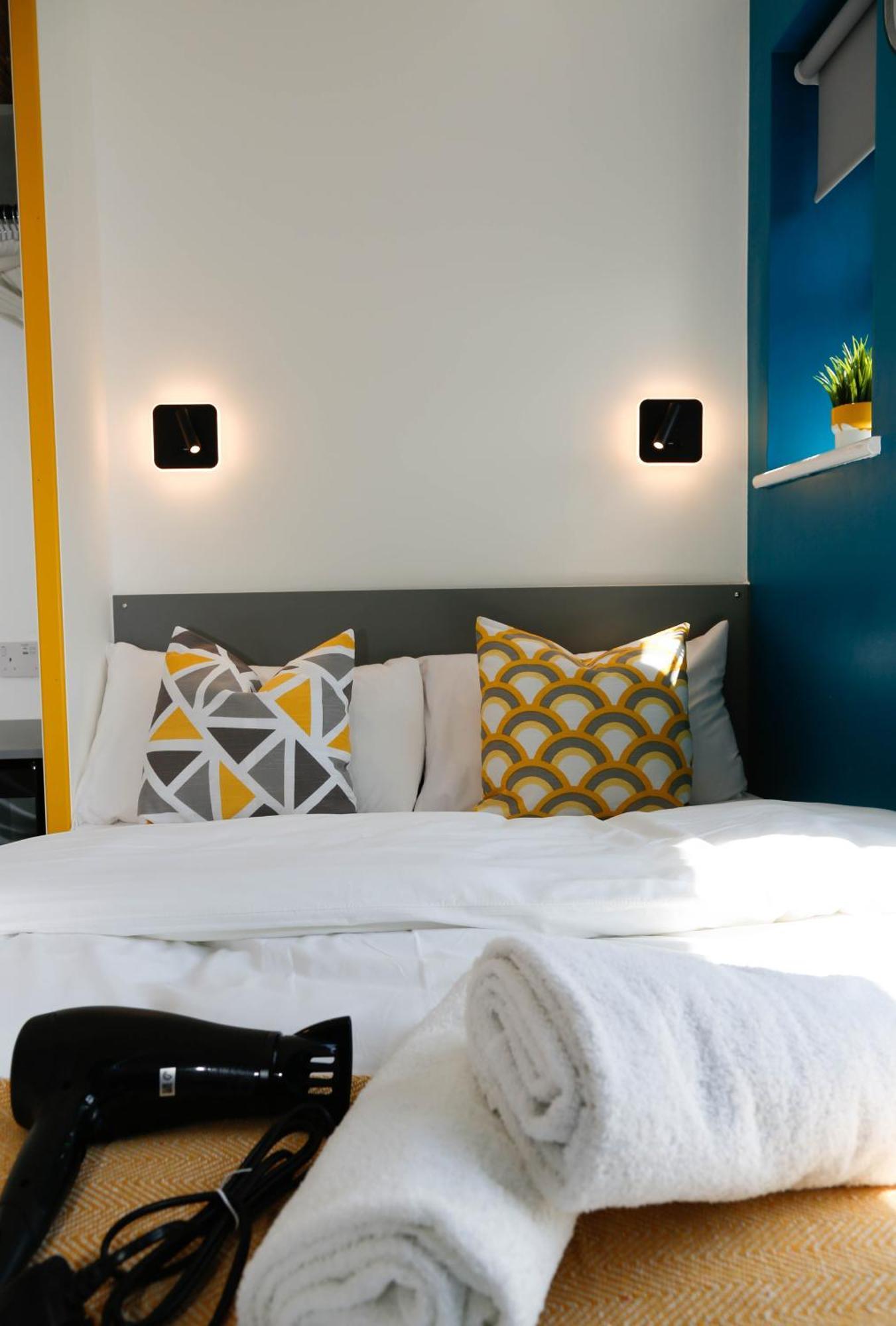 New Luxury Rooms In The Heart Of London Next To Shops, Cafes, Bars & Metro With Shared Bathrooms Luaran gambar