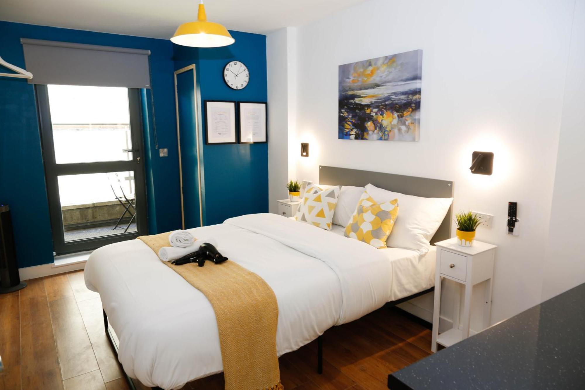 New Luxury Rooms In The Heart Of London Next To Shops, Cafes, Bars & Metro With Shared Bathrooms Luaran gambar