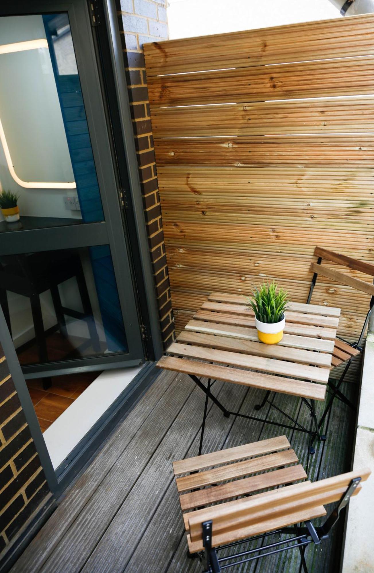 New Luxury Rooms In The Heart Of London Next To Shops, Cafes, Bars & Metro With Shared Bathrooms Luaran gambar